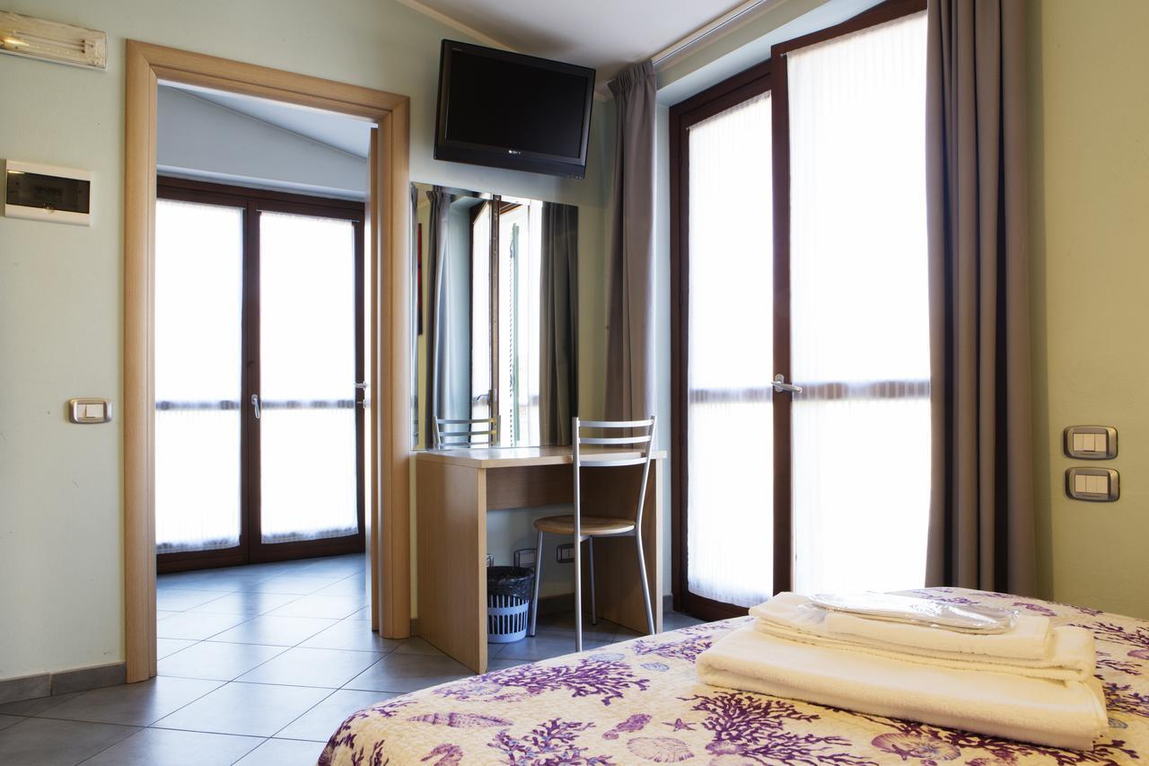 Albergo Verdi Νόβι Λίγκουρε Εξωτερικό φωτογραφία